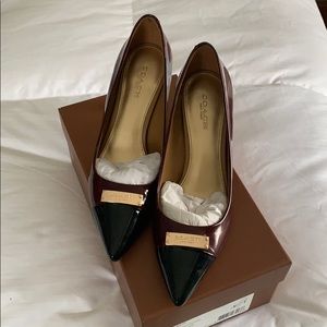 Lightly used Coach heels size 6